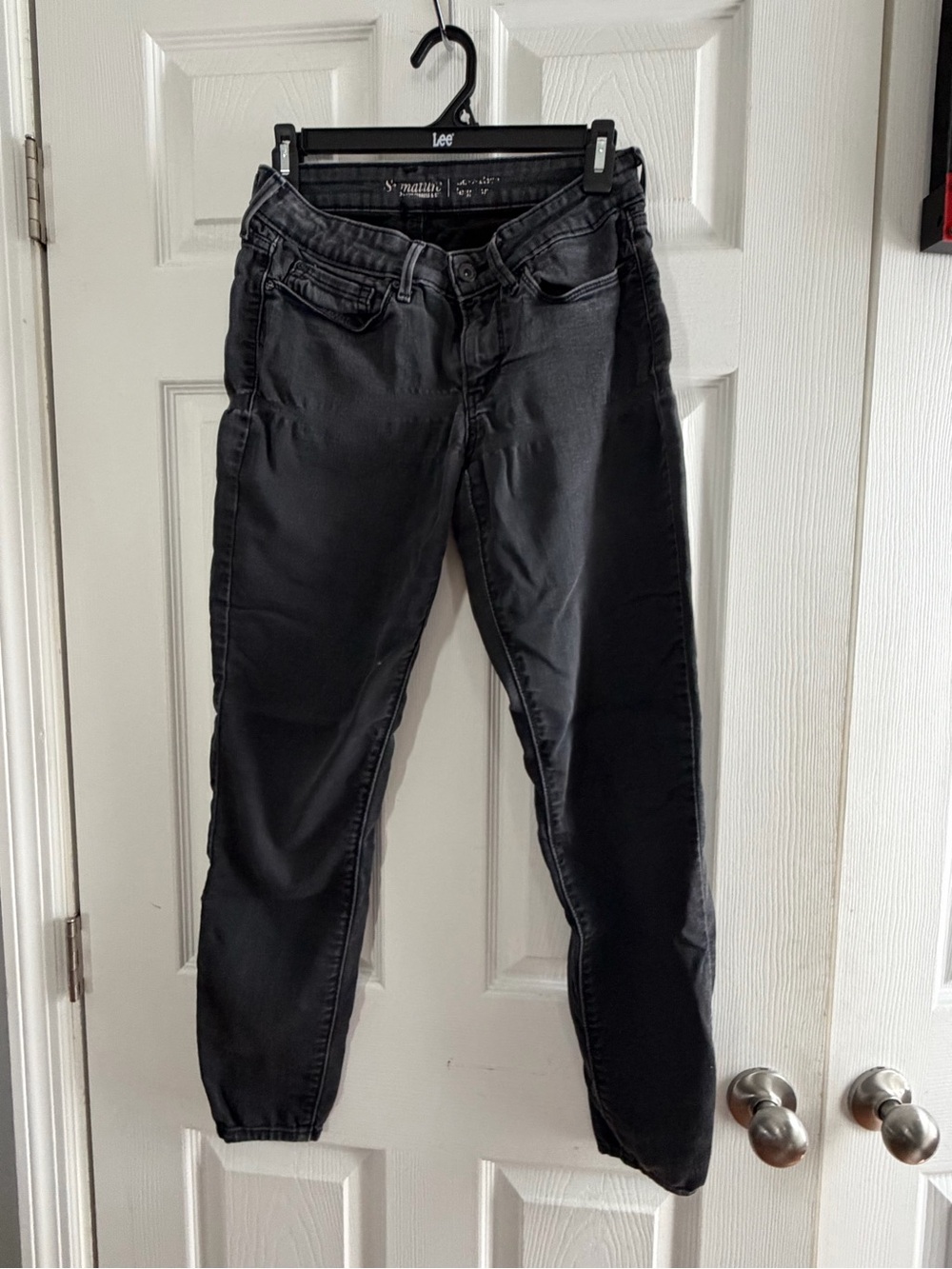 Signature by Levi Strauss Women's Black Stretch Jeggings